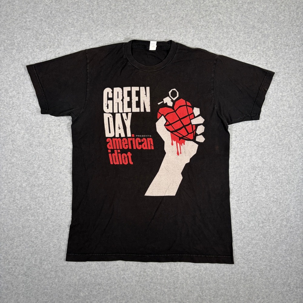 Green Day T-Shirt Mens Medium Black American Idiot Grenade Heart Band Tee